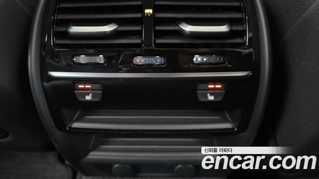 BMW 5 Series 2019 — Şəkil 19/20