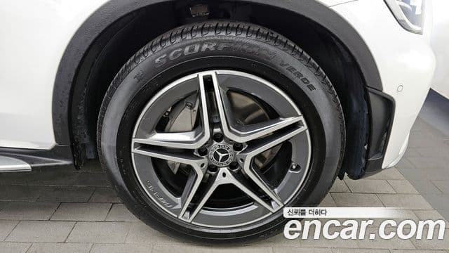 Mercedes-Benz GLC-Class 2023 — Фото 5/20