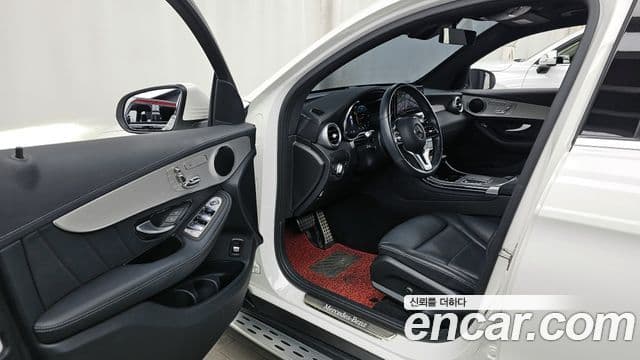 Mercedes-Benz GLC-Class 2023 — Фото 10/20
