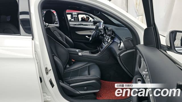 Mercedes-Benz GLC-Class 2023 — Фото 11/20