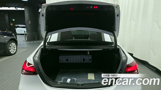 Mercedes-Benz E-Class 2022 — Şəkil 20/20