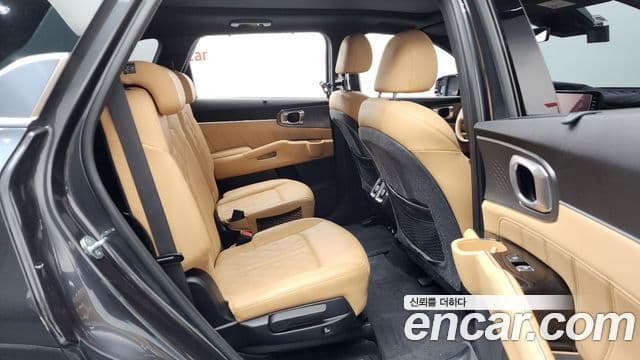 Kia Sorento 2021 — ფოტო 12/20