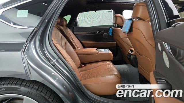 Genesis Electrified G80 2020 — фото 12 из 20