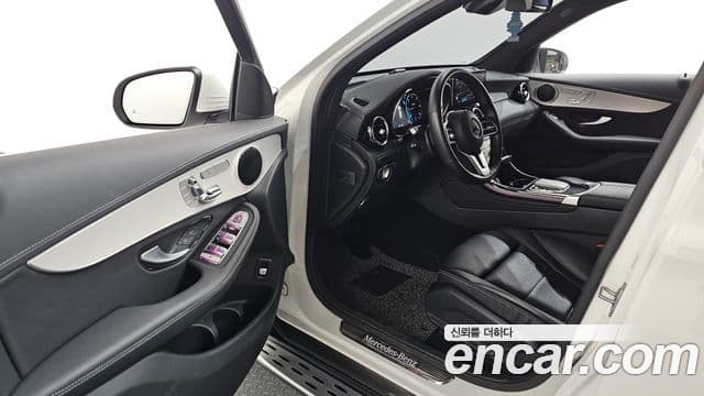 Mercedes-Benz GLC-Class 2022 — Şəkil 10/20