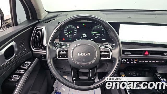 Kia Sorento 2023 — ფოტო 14/20