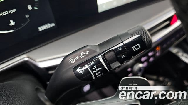 Kia Sorento 2023 — ფოტო 15/20