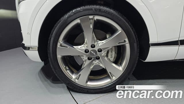 Genesis GV80 2023 — ფოტო 5/20