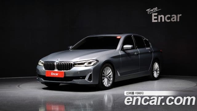 BMW 5 Series 2022 — Şəkil 1/20