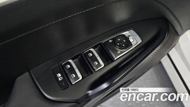 Kia K5 2021 — ფოტო 13/20