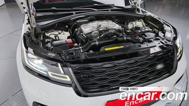 Land Rover Range Rover Velar 2019 — Şəkil 6/20