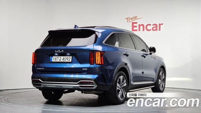 Kia Sorento 2023 — Şəkil 2/20