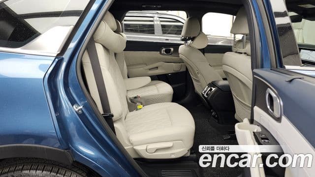 Kia Sorento 2023 — Şəkil 12/20