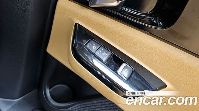 Kia Carnival 2022 — Şəkil 18/20