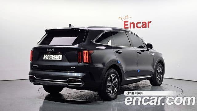 Kia Sorento 2022 — ფოტო 2/20
