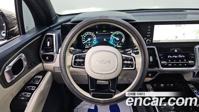 Kia Sorento 2022 — ფოტო 15/20