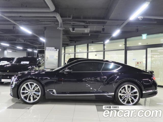 Bentley Continental GT 2021 — ფოტო 1/15