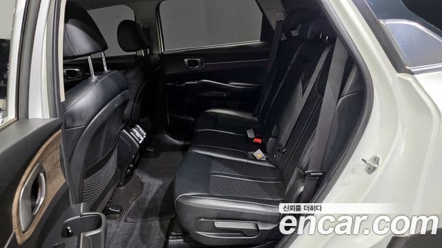 Kia Sorento 2021 — ფოტო 11/20