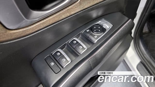 Kia Sorento 2021 — ფოტო 14/20