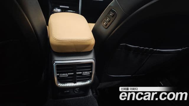 Kia K5 2020 — ფოტო 18/20