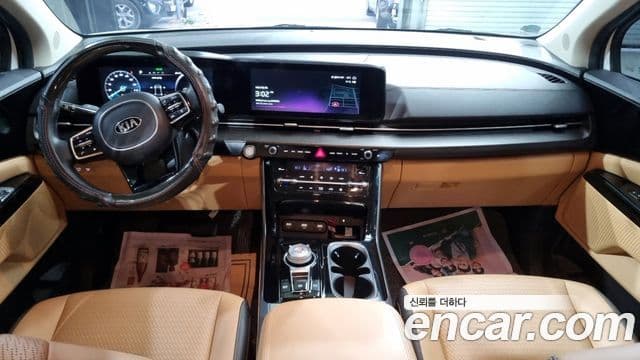 Kia Carnival 2021 — Фото 6/18