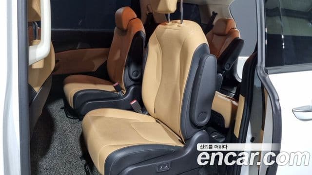 Kia Carnival 2021 — Фото 10/18