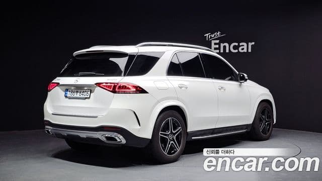 Mercedes-Benz GLE-Class 2021 — Фото 2/20