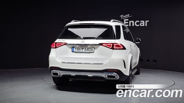 Mercedes-Benz GLE-Class 2021 — Фото 4/20
