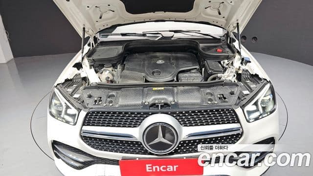 Mercedes-Benz GLE-Class 2021 — Фото 6/20