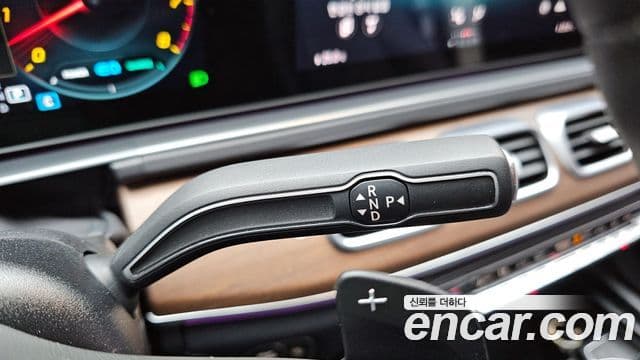 Mercedes-Benz GLE-Class 2021 — Фото 9/20
