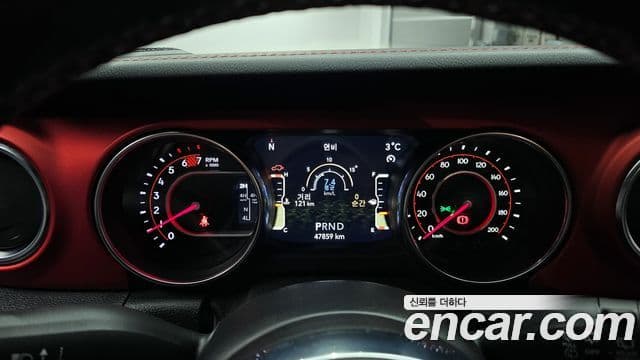 Jeep Wrangler 2020 — Photo 10/20