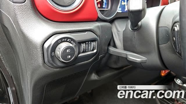 Jeep Wrangler 2020 — Photo 20/20