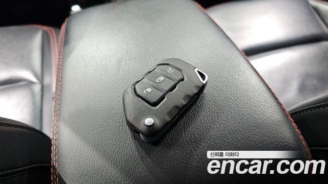 Jeep Wrangler 2020 — Photo 12/20