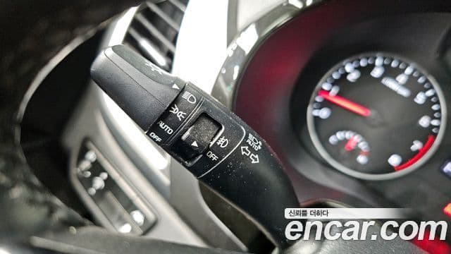 Kia Seltos 2021 — Şəkil 18/20