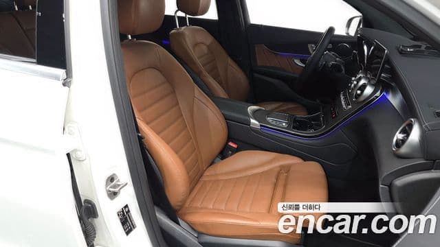 Mercedes-Benz GLC-Class 2023 — Фото 10/20