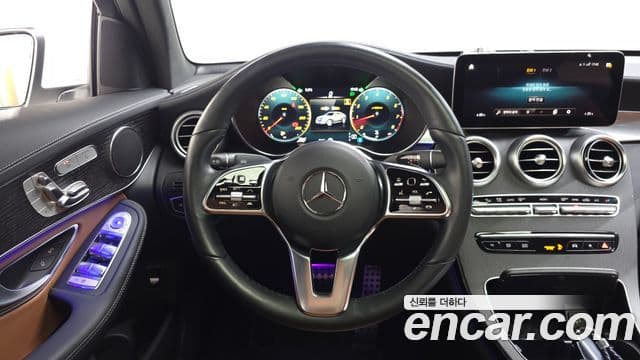 Mercedes-Benz GLC-Class 2023 — Фото 13/20