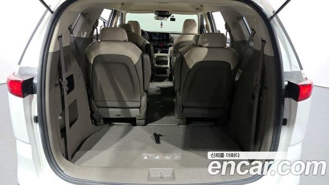 Kia Carnival 2021 — Фото 20/20