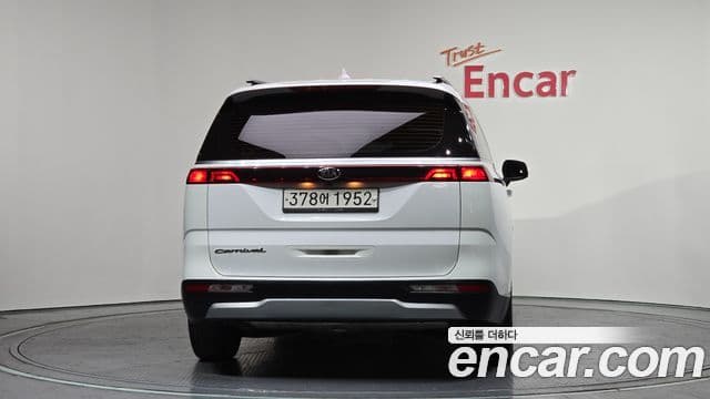 Kia Carnival 2020 — Фото 3/20