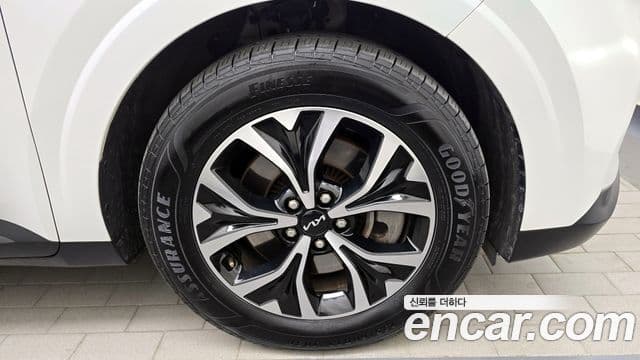 Kia Carnival 2020 — Фото 4/20