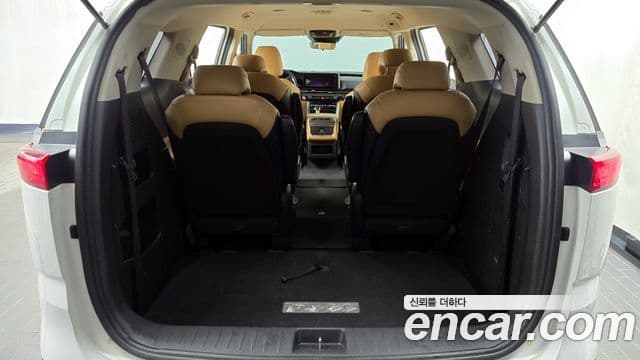 Kia Carnival 2020 — Фото 20/20