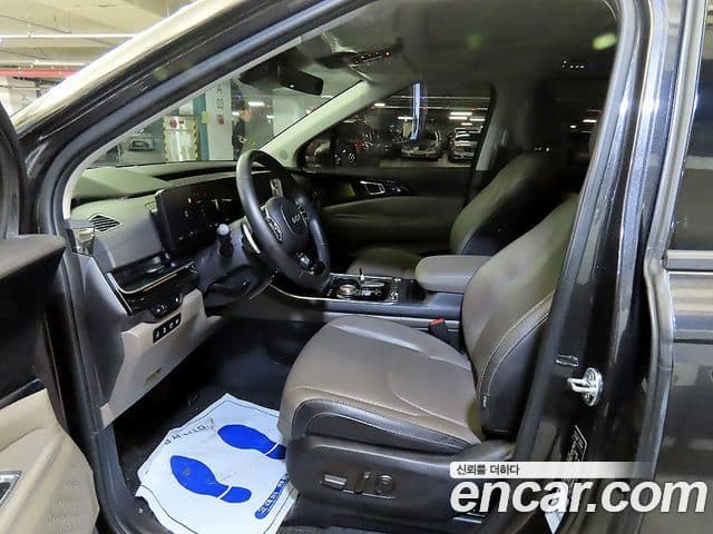 Kia Carnival 2024 — ფოტო 5/20