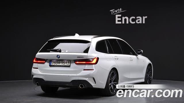 BMW 3 Series 2022 — ფოტო 2/20