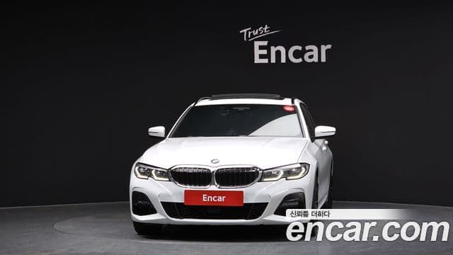 BMW 3 Series 2022 — фото 3 из 20