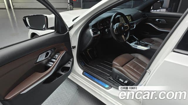 BMW 3 Series 2022 — ფოტო 11/20
