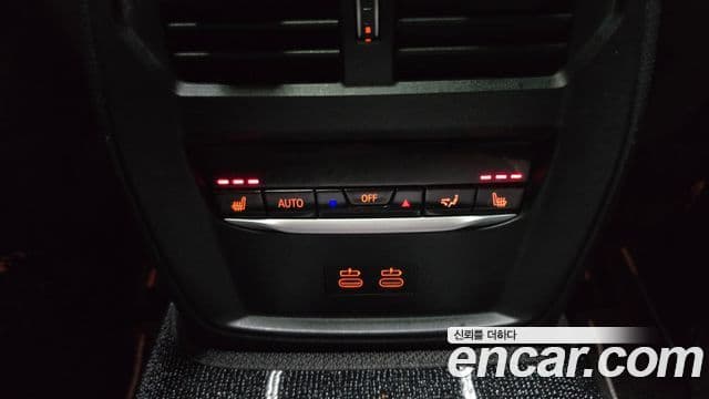 BMW 3 Series 2022 — ფოტო 18/20