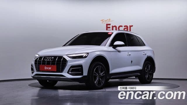 Audi Q5 2022 — Şəkil 1/20