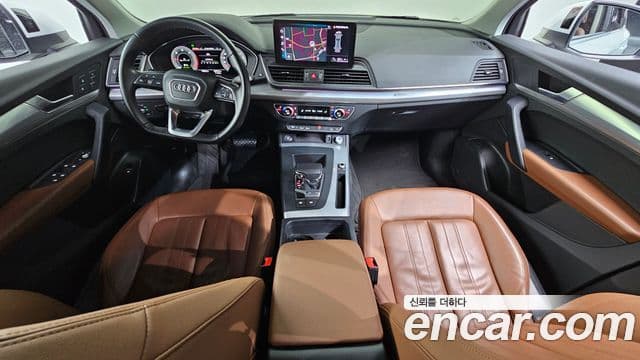 Audi Q5 2022 — Şəkil 10/20