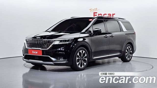 Kia Carnival 2021 — Фото 1/20