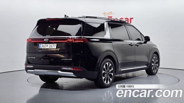Kia Carnival 2021 — Фото 2/20