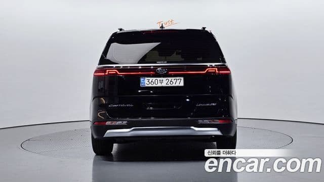 Kia Carnival 2021 — Фото 4/20
