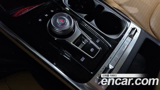 Kia Carnival 2021 — Фото 9/20